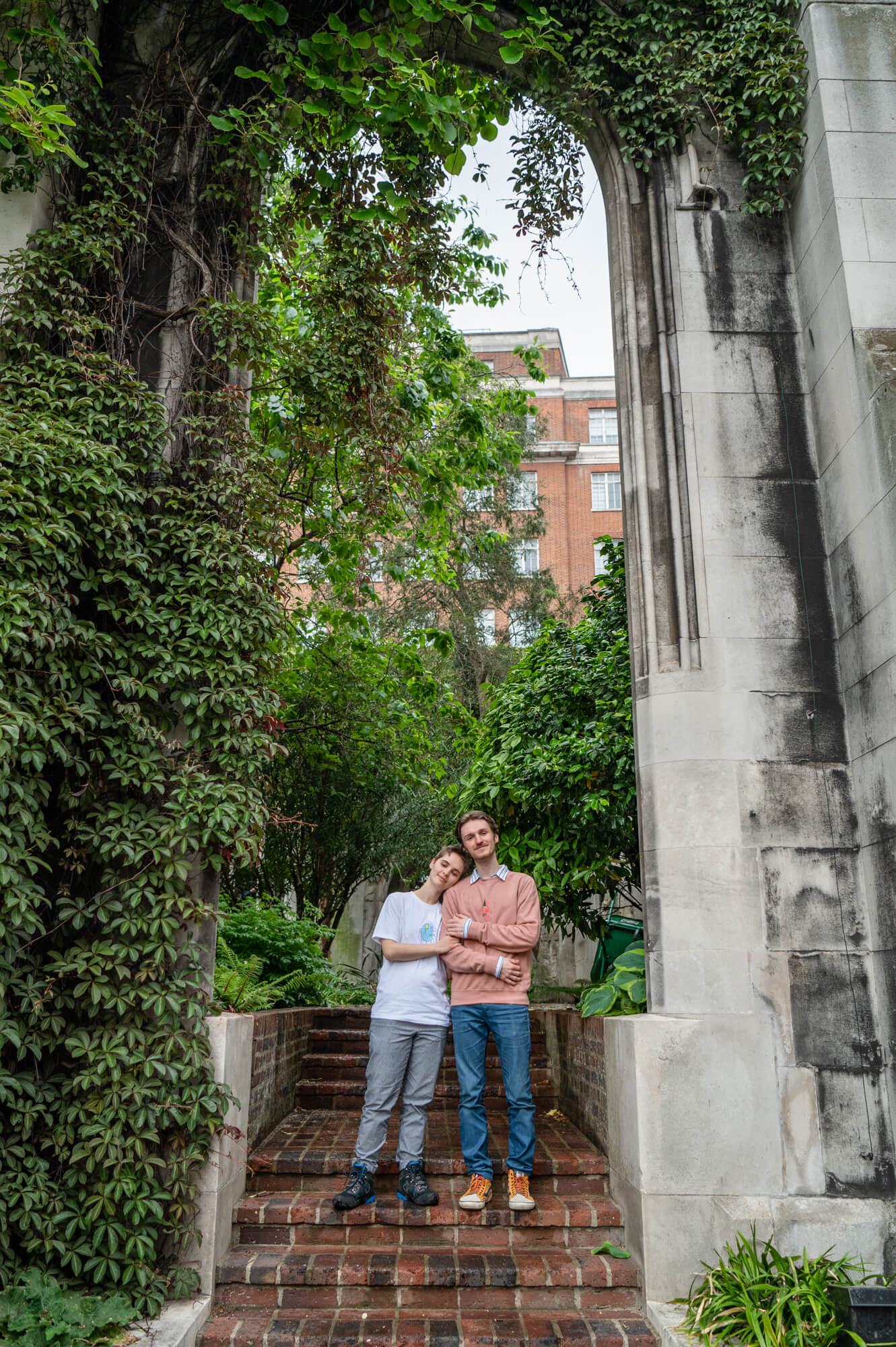 London Couple Photographer - St Dunstan in the East Photoshoot