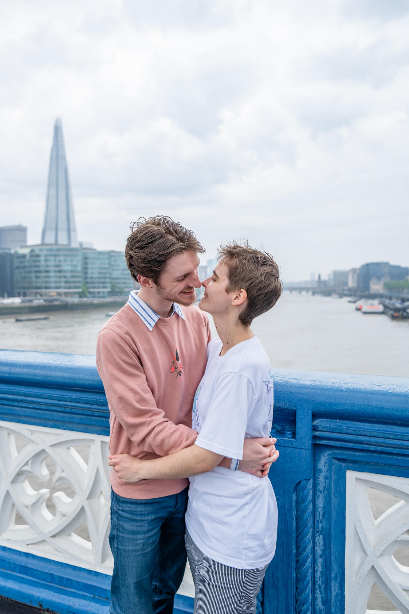 London Couple Photographer - Tower Bridge London Photoshoot