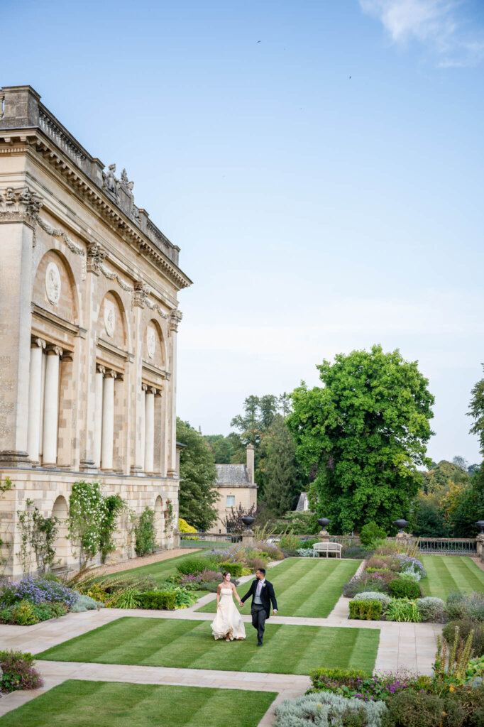 Stowe House wedding photographer Chloe Bolam Photography. Luxury wedding photography in Stowe gardens